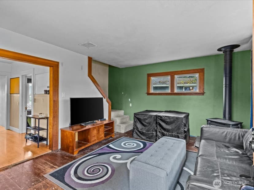 Property photo for 6807 Commercial Avenue, Everett photo 13