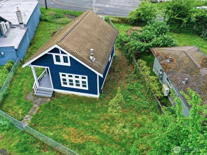 Property photo for 6807 Commercial Avenue, Everett photo 6