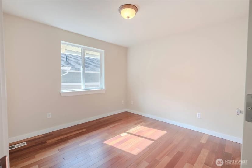 Property photo for 12707 12th Dr Se, Everett photo 23