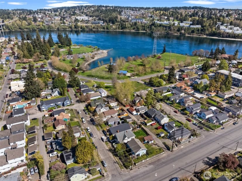 Property photo for 1108 Mckenzie Avenue, Bremerton photo 30