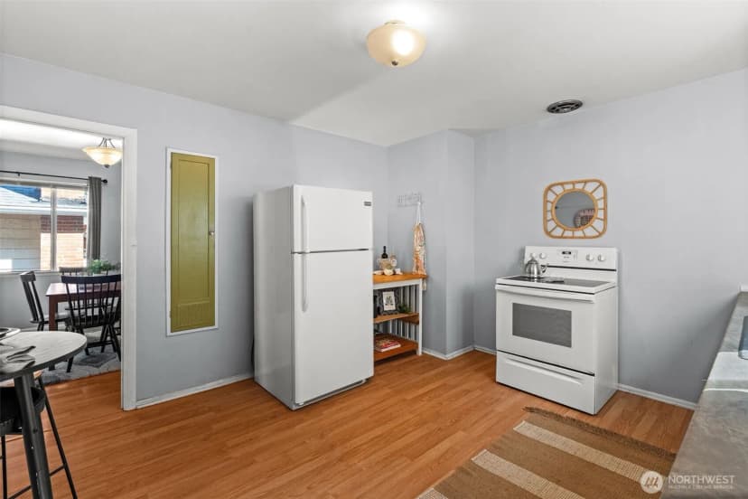 Property photo for 1108 Mckenzie Avenue, Bremerton photo 12