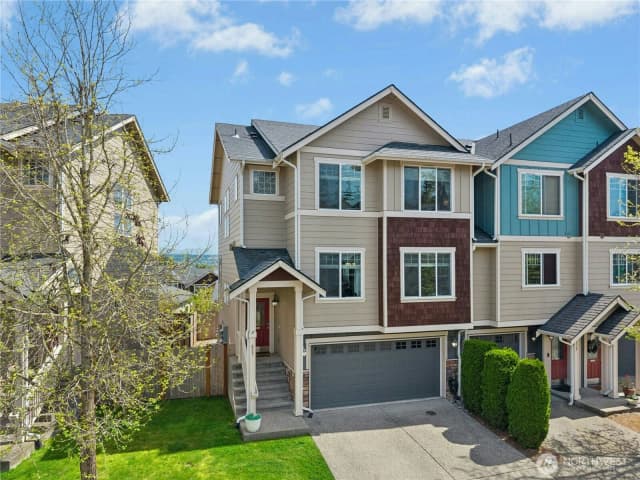 Property photo for 527 Pilchuck Path, Everett