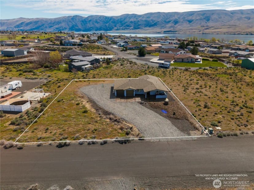 Property photo for 713 Sw Sunset Boulevard, Mattawa photo 2