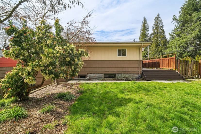 Property photo for 19448 15th Avenue Nw, Shoreline photo 25