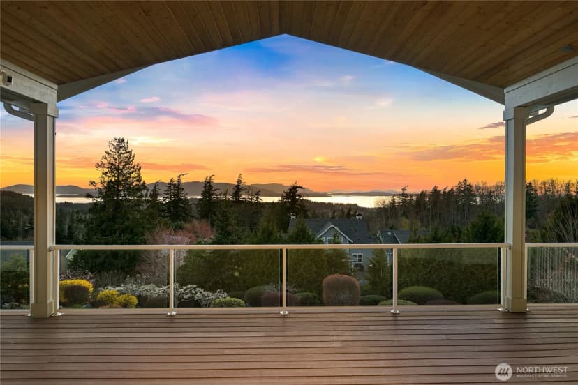 Property photo for 1900 Samish Crest Way, Bellingham
