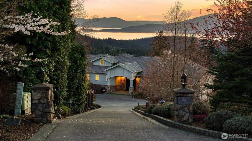 Property photo for 1900 Samish Crest Way, Bellingham photo 38