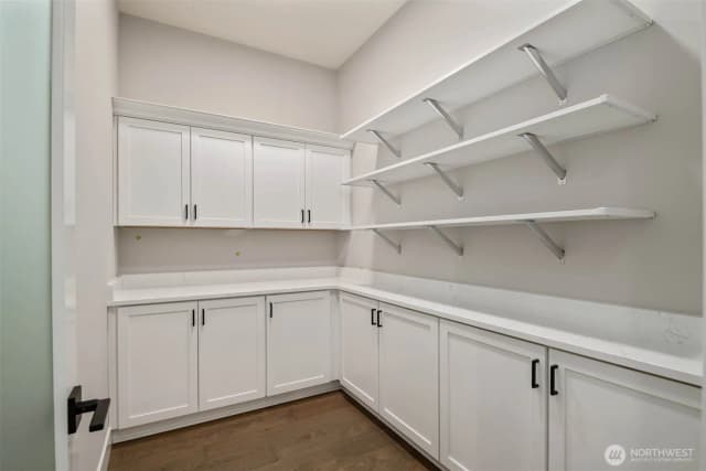 Property photo for 13030 75th Place S, Seattle photo 4