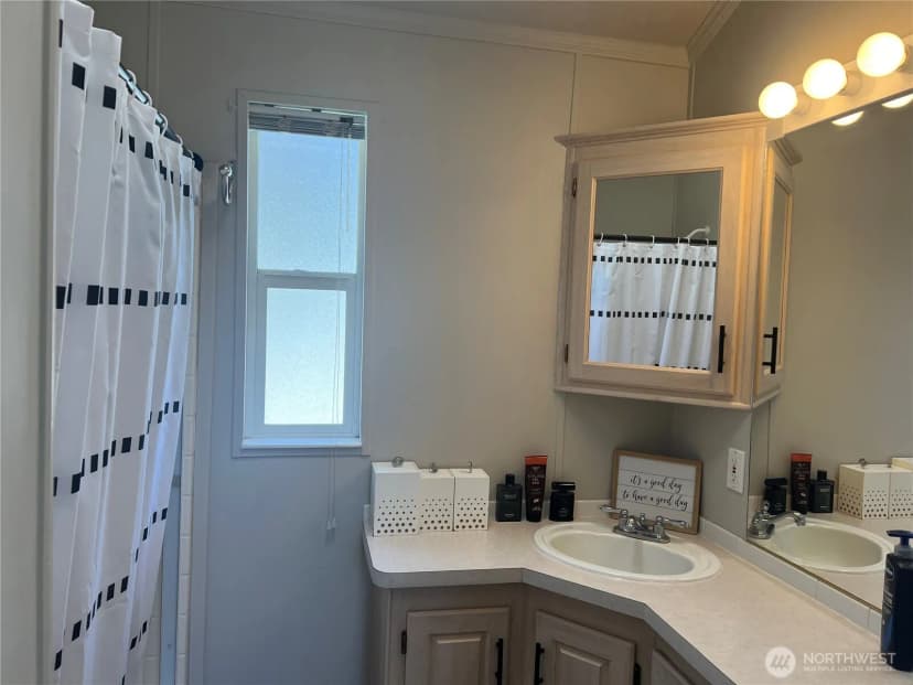 Property photo for 8818 Crescent Bar Road Nw #130, Quincy photo 13