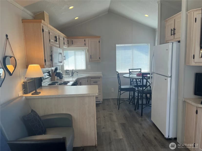 Property photo for 8818 Crescent Bar Road Nw #130, Quincy photo 7