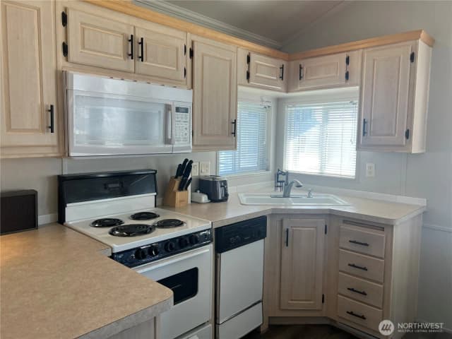 Property photo for 8818 Crescent Bar Road Nw #130, Quincy photo 5