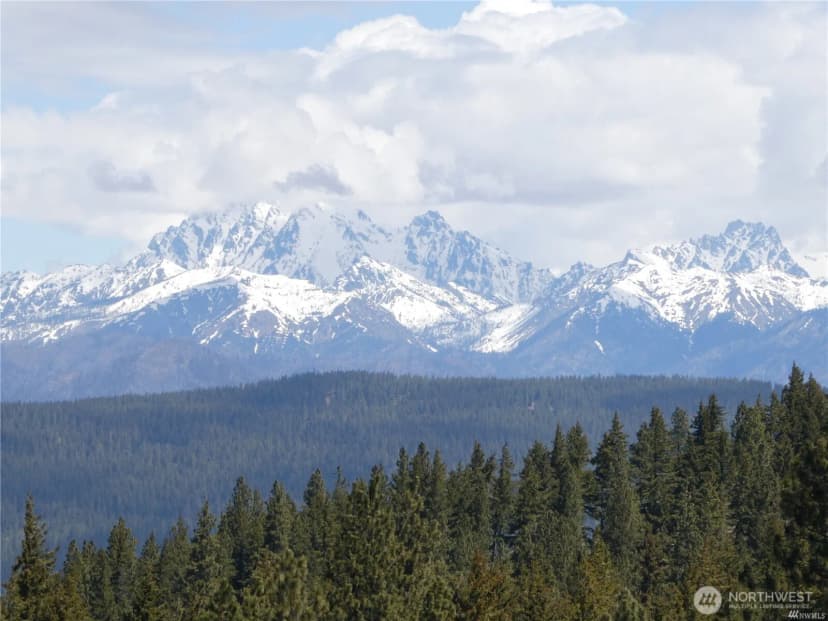 Property photo for 831 Horse Heaven Road, Cle Elum