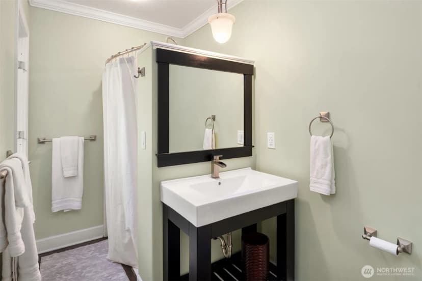 Property photo for 17413 155th Place Ne, Woodinville photo 13