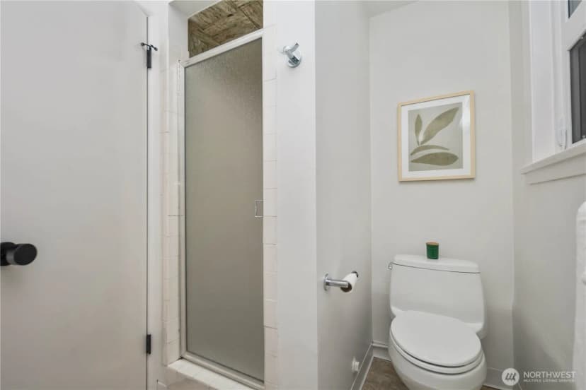 Property photo for 5501 37th Avenue Ne, Seattle photo 25