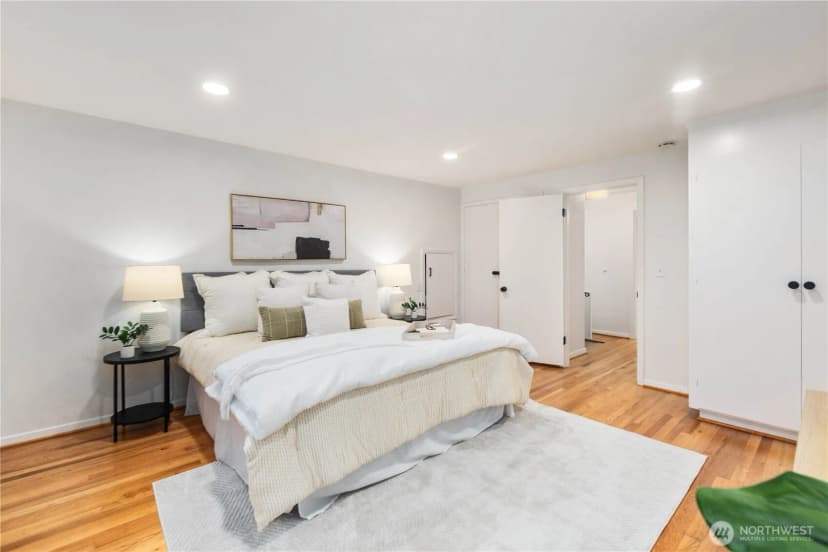 Property photo for 5501 37th Avenue Ne, Seattle photo 16