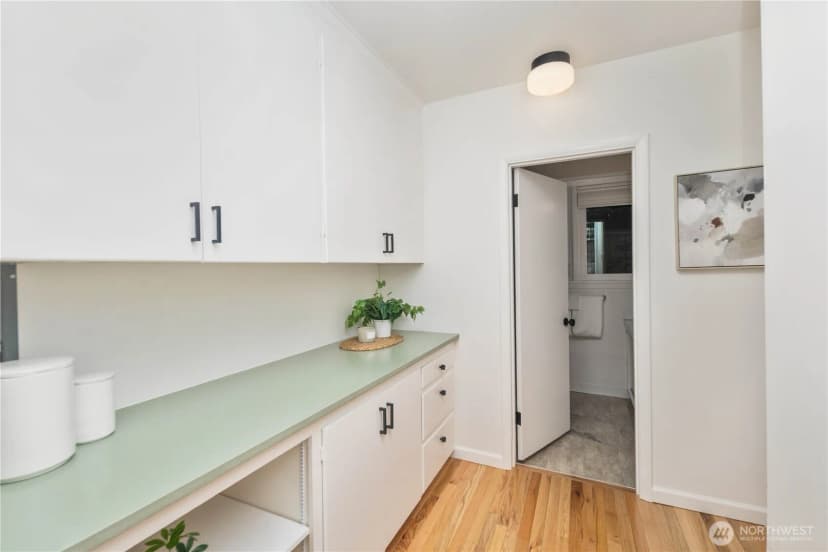 Property photo for 5501 37th Avenue Ne, Seattle photo 22