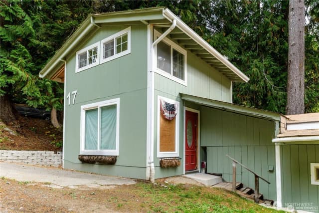 Property photo for 17 Thompson Point Road, Port Angeles