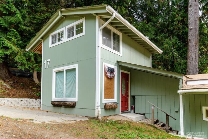 Property photo for 17 Thompson Point Road, Port Angeles