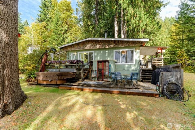 Property photo for 17 Thompson Point Road, Port Angeles photo 5
