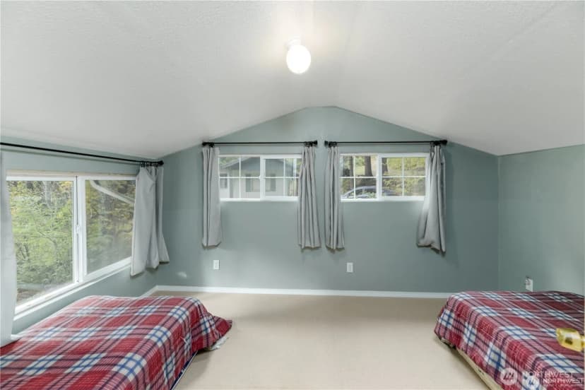 Property photo for 17 Thompson Point Road, Port Angeles photo 15