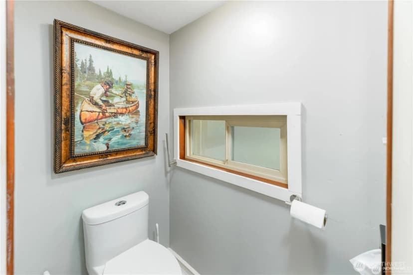 Property photo for 17 Thompson Point Road, Port Angeles photo 19