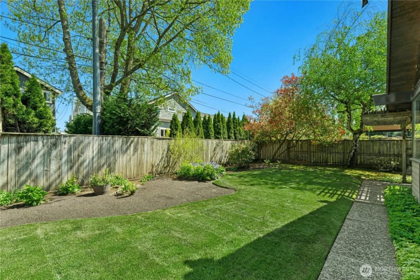 Property photo for 2258 40th Avenue E, Seattle photo 26