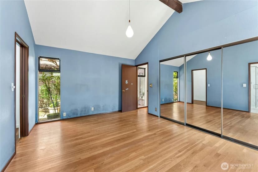 Property photo for 2258 40th Avenue E, Seattle photo 15