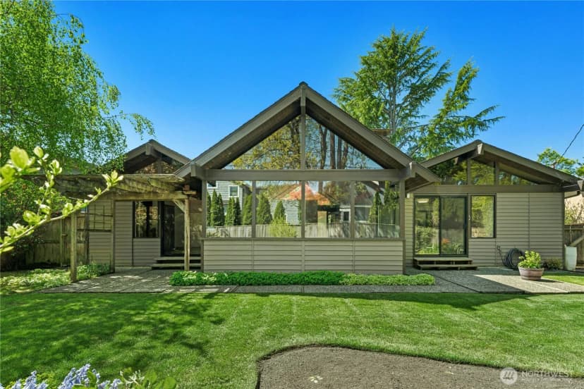 Property photo for 2258 40th Avenue E, Seattle photo 25