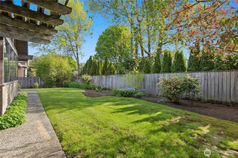Property photo for 2258 40th Avenue E, Seattle photo 29
