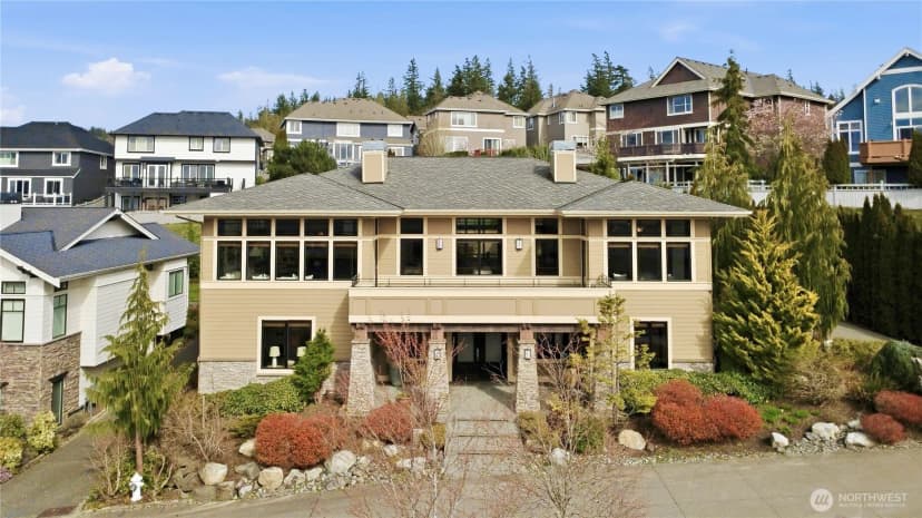 Property photo for 1558 26th Court Ne, Issaquah photo 2