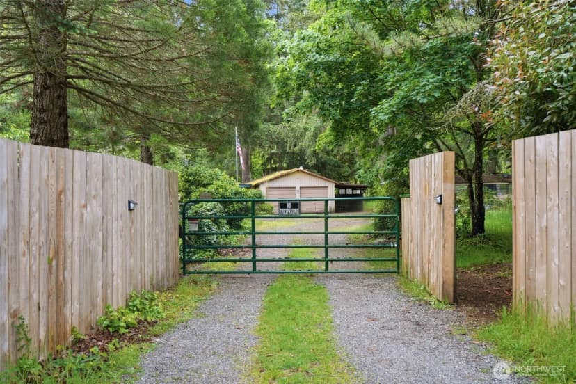 Property photo for 11506 Koeppen Road Se, Yelm photo 34