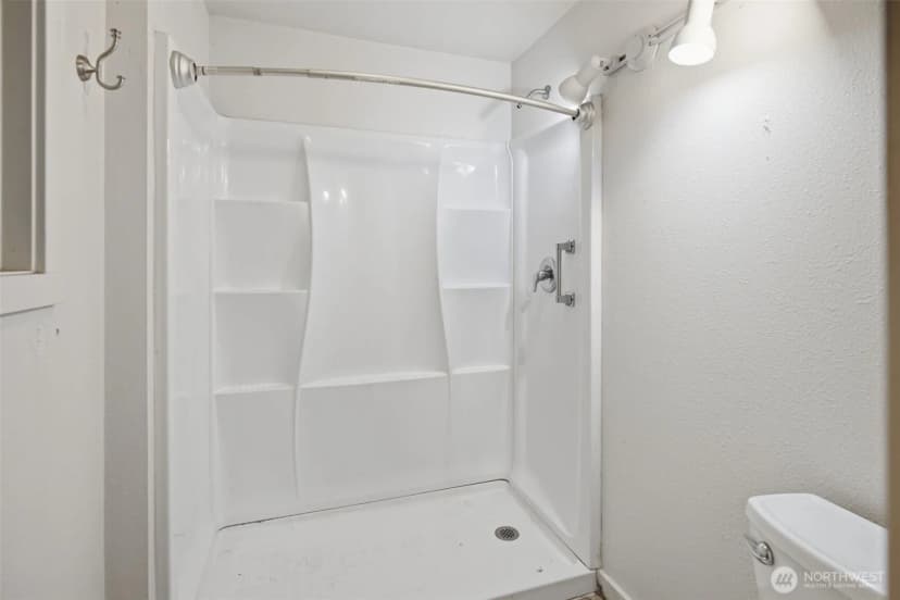 Property photo for 11506 Koeppen Road Se, Yelm photo 15