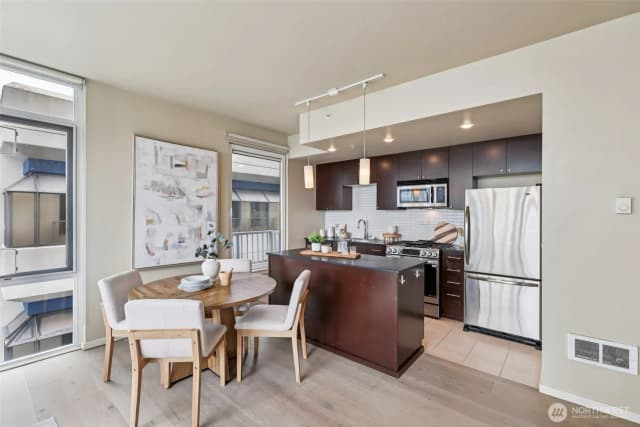 Property photo for 76 Cedar Street #s1005, Seattle photo 5
