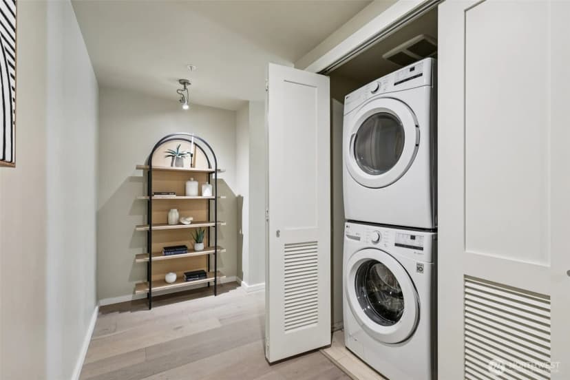 Property photo for 76 Cedar Street #s1005, Seattle photo 15