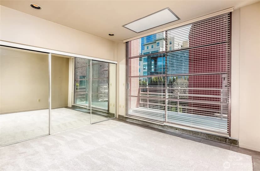 Property photo for 1425 Western Avenue #u403, Seattle photo 24