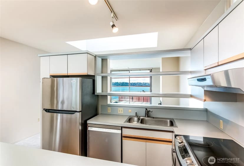 Property photo for 1425 Western Avenue #u403, Seattle photo 21
