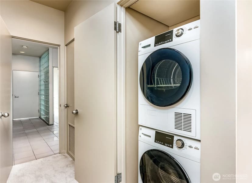 Property photo for 1425 Western Avenue #u403, Seattle photo 28