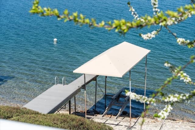 Property photo for 1606 S Lakeshore Road, Chelan photo 3