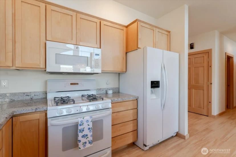 Property photo for 1606 S Lakeshore Road, Chelan photo 14