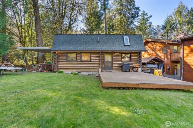 Property photo for 9905 Mariner Drive Nw, Olympia