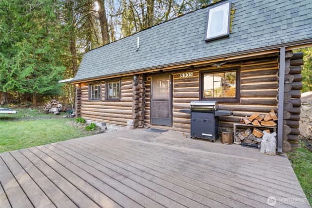 Property photo for 9905 Mariner Drive Nw, Olympia photo 2