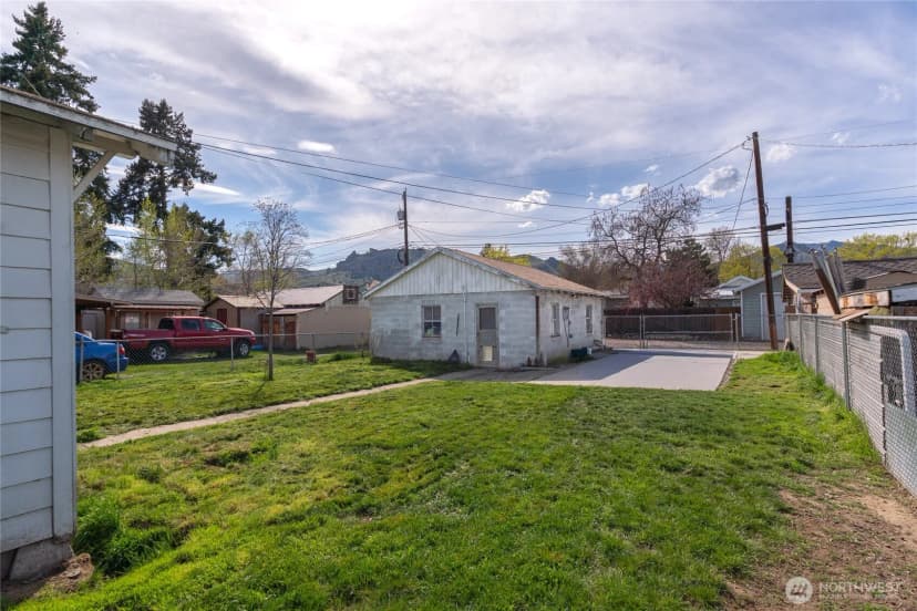 Property photo for 626 Highland Drive, Wenatchee photo 17