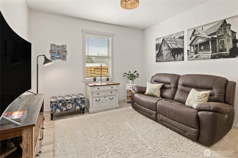 Property photo for 61 Ronald Ridge Drive, Ronald photo 24