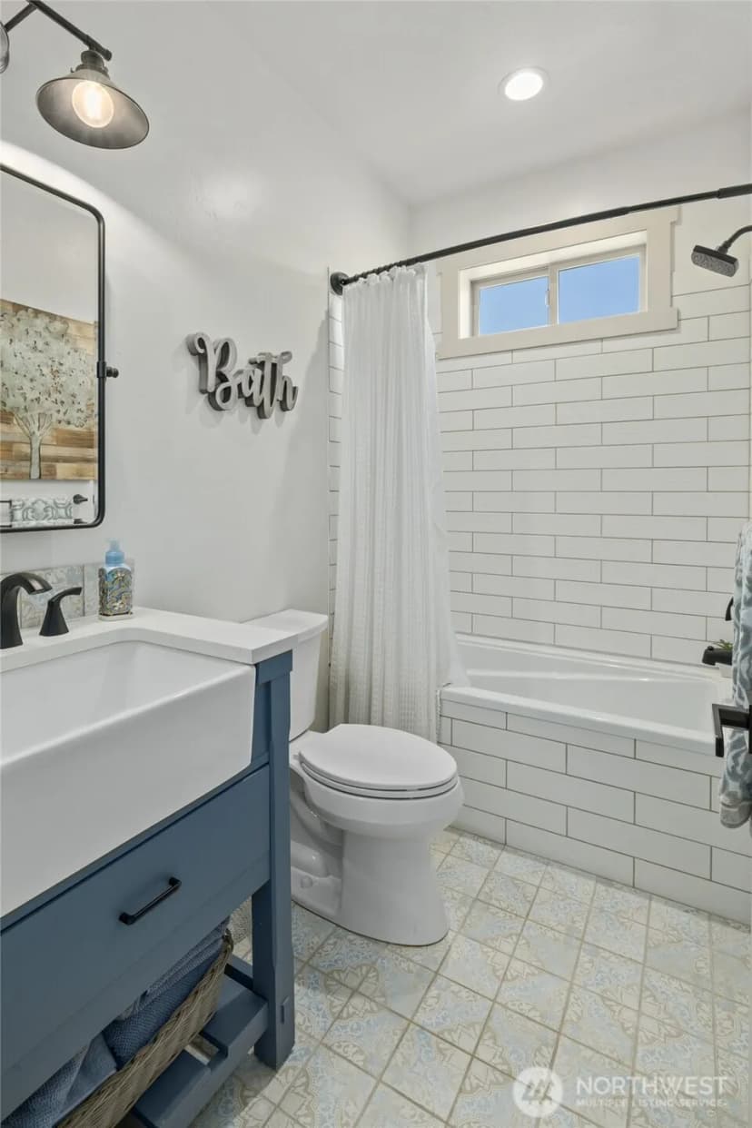 Property photo for 61 Ronald Ridge Drive, Ronald photo 27