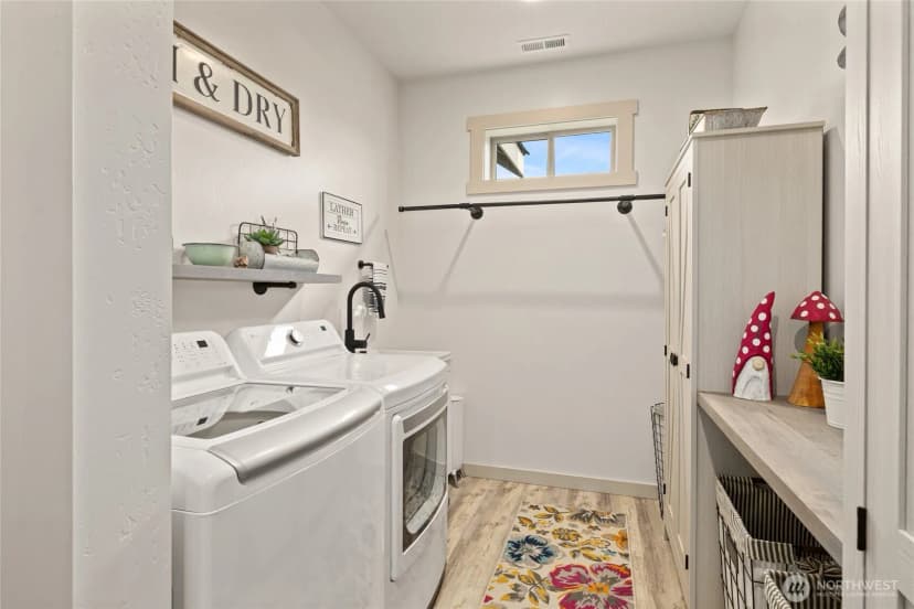 Property photo for 61 Ronald Ridge Drive, Ronald photo 22