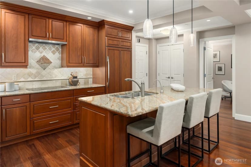 Property photo for 1185 Broadway E #5, Seattle photo 18