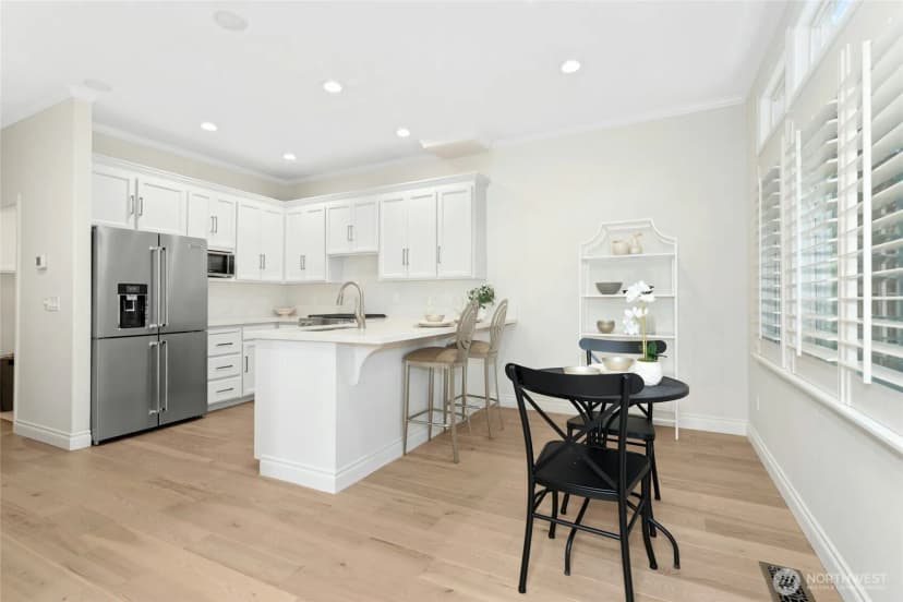 Property photo for 11629 E Oakmont Drive, Mukilteo photo 9