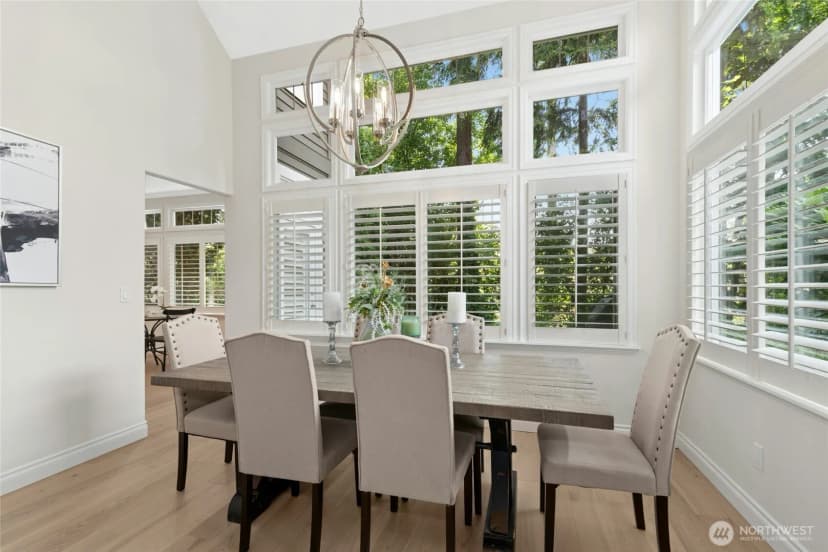 Property photo for 11629 E Oakmont Drive, Mukilteo photo 6