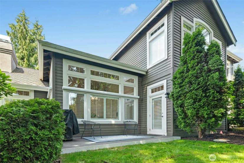 Property photo for 11629 E Oakmont Drive, Mukilteo photo 25