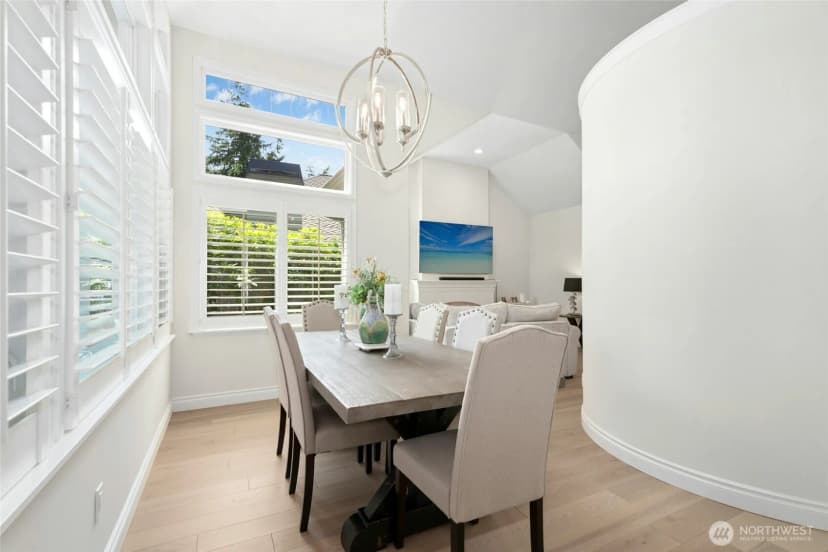 Property photo for 11629 E Oakmont Drive, Mukilteo photo 7
