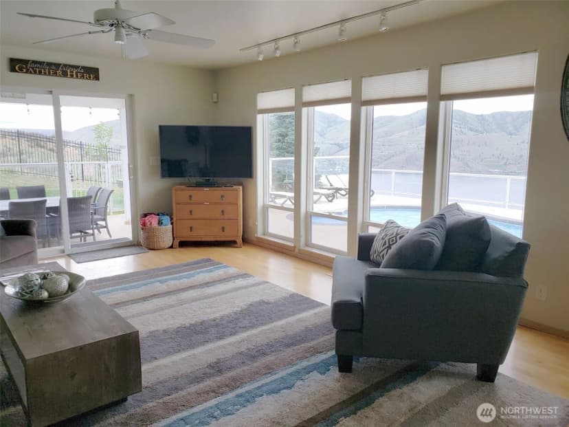 Property photo for 335 Henderson Road, Chelan photo 17